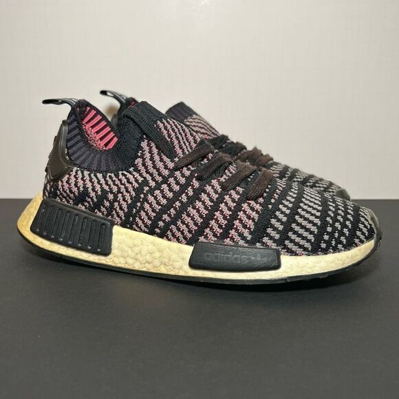 Unisex ADIDAS NMD R1 STLT Solar Pink Athletic Shoes / Size 5M - 6W - Picture 1 of 9
